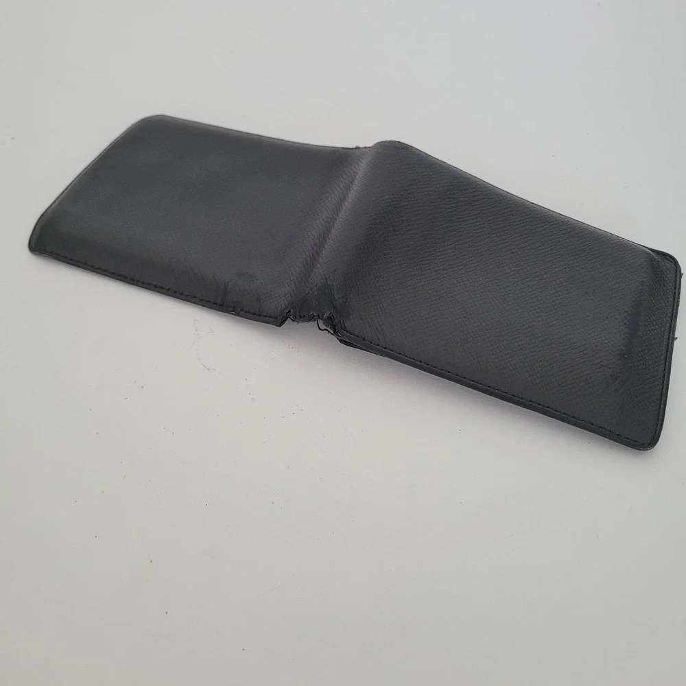Louis Vuitton Taiga Leather Bifold Wallet Black Ardoise SP0046 Made in France